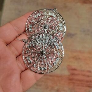 Elegant Gray Filigree Earrings